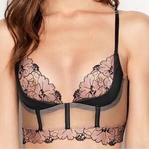 Victoria’s Secret Very Sexy Lightly Lined‎ Quarter Cup Longline Bra Size 32C